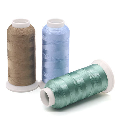 Fil de broderie en polyester de 4000 yards pour une machine à broderie 720 gamme de couleurs