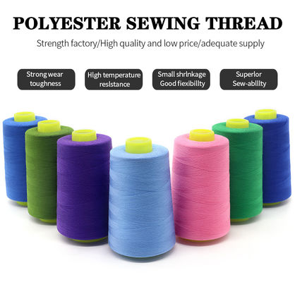 Fil de couture en polyester pour les produits de broderie à la machine et fils de polyester 100% enfoncés