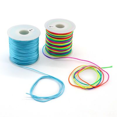 Découvrez des découvertes de bracelet de bricolage en coréen en coton ciré avec fil de soie et perles de jade