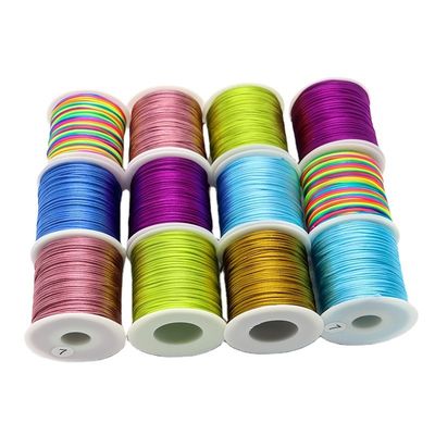 Bracelet en polyester 100% enveloppé en fil avec un design 2023 et une couleur unique ou une couleur arc-en-ciel
