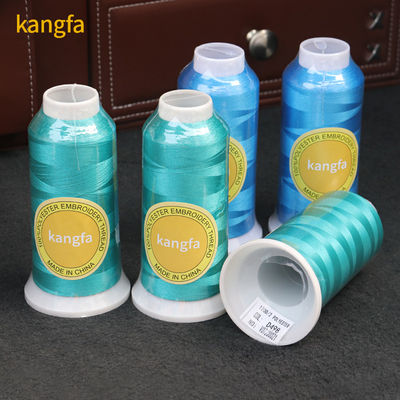 5000 Yards Polyester fil de broderie pour la machine de broderie de couleur pure en 720 couleurs