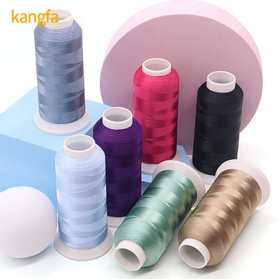 Couleur teinte 720 couleurs 4000 Yards Polyester fil de broderie pour la machine de couture croisée