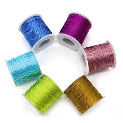 Satin de nylon coloré pour les nœuds de soie chinoise Macrame Cord 100m ou longueur personnalisée