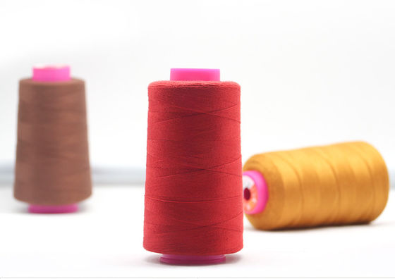 40/2 Jean Cote de fil de couture Couleur solide Fil de couture en polyester en 688 couleurs riches