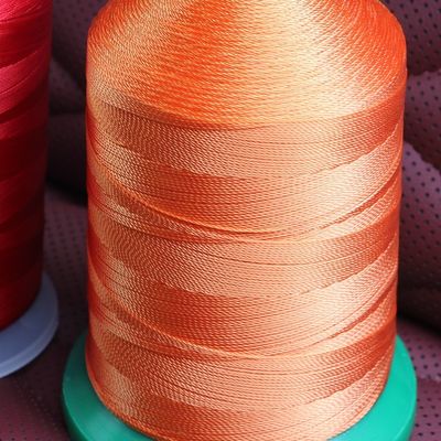 Matériau cône Fil de couture en plastique Tex45 120D/3 Fil de liaison en nylon pour une résistance élevée