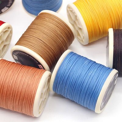 Matériau cône Plastique 80m Polyester collé Ronde Fil cireux pour la couture du cuir