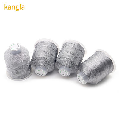 100g de fils de polyester métallique en soie et en or pour le broderie