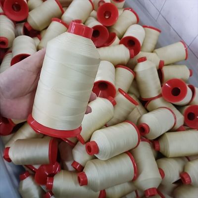 T90 280D/3 Fil de couture en nylon N66 lié pour tapisseries en cuir étanche à l'eau 1100 yards
