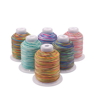 Matériau de cône en plastique à arc-en-ciel multicolore à haute ténacité Polyester bobine de fil de couture