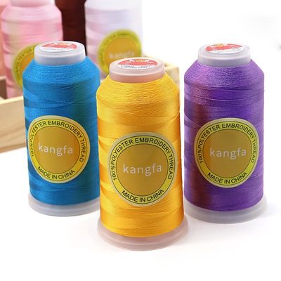 700 couleurs vives pour 120D/2 fil de broderie en polyester sur des matériaux durs et épais