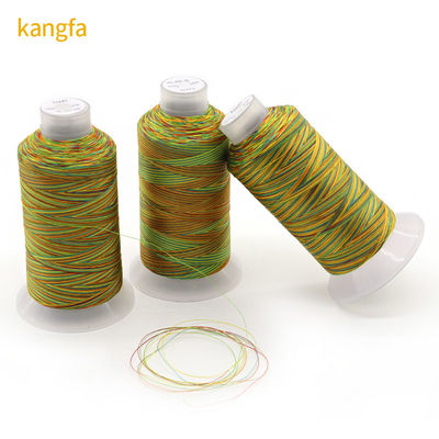 100G Net Poids Fil de couture en polyester aux couleurs arc-en-ciel pour la couture résistante à l'abrasion