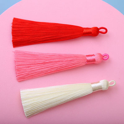 Couleur teintée à la brosse antistatique 8 cm Frange de frange de soie Porte-clés pour décoration de sac de fête