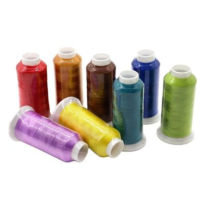 720 couleurs de fil de broderie en polyester pour broderie personnalisable et à grande vitesse