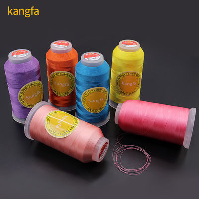 Fil de broderie en polyester 120d/2 pour les performances de production de broderie