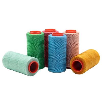 Fil ciré en polyester mercérifié à haute résistance 210D/16 250D/16 pour la couture du cuir