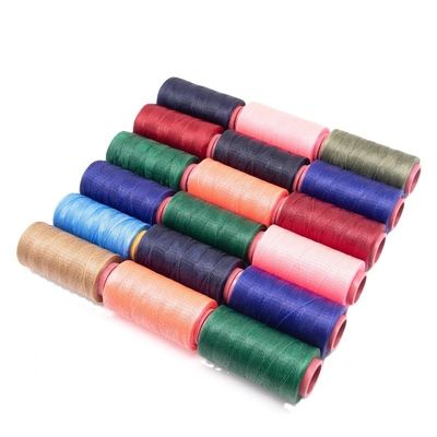 Fil ciré en polyester mercérifié à haute résistance 210D/16 250D/16 pour la couture du cuir