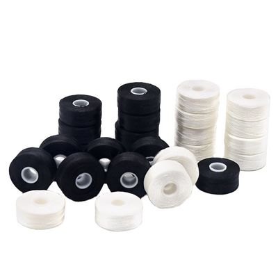 75d/2 Fil de broderie en polyester teint pré-enroulé Bobines latérales en plastique pour la broderie