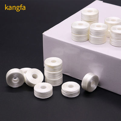 75d/2 Fil de broderie en polyester teint pré-enroulé Bobines latérales en plastique pour la broderie