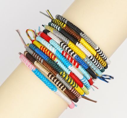 Rings de polyester en cire pour couture en cuir à l'aide d'un fil tordu 210D de diamètre 1 mm
