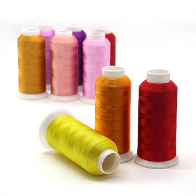 Diamètre 4000m 75D/2 150D Polyester pour ordinateur 100% fil de polyester fil de broderie 4000y