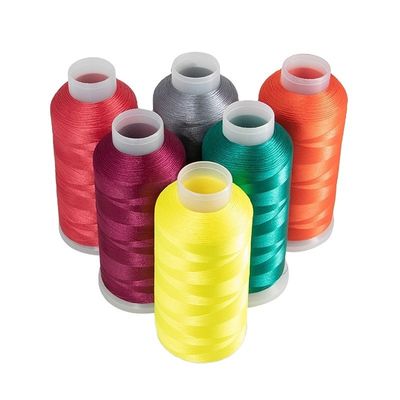 Support 7 jours Temps de livraison de l'ordre de l'échantillon 720 packs de couleurs de fil de broderie en polyester 120D
