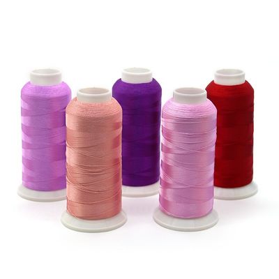 Fil de broderie en polyester 150D/2 sur mesure pour machines à coudre industrielles
