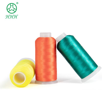 Acceptation OEM ODM Fil de broderie en rayon viscose 120D/2 avec cône en plastique