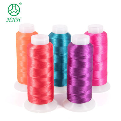 Couleur marathon 100% fil de broderie en polyester pour échantillons de broderie à la machine